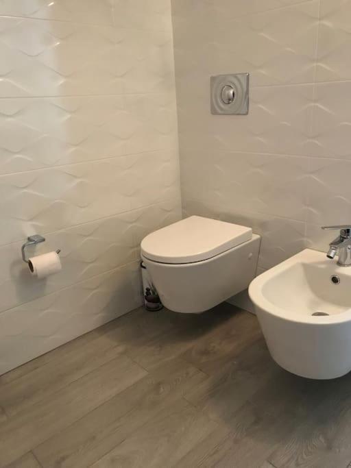 Warm Apartment In The Center Of Tirana City Экстерьер фото